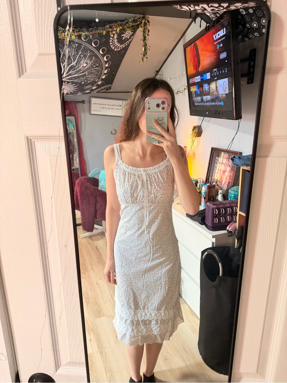 Vintage White Floral Sleeveless Midi Dress